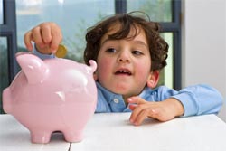 kid-piggy-bank